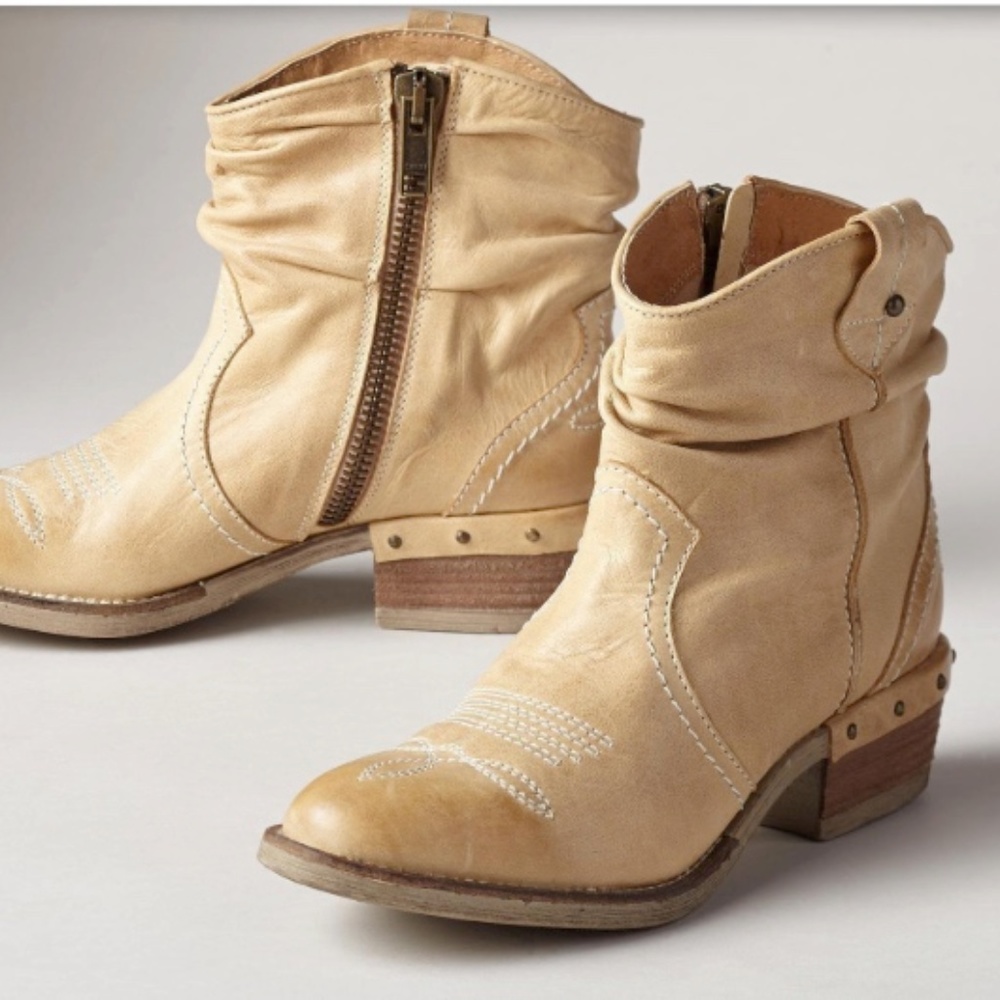 Sundance Etta Boots Size 36